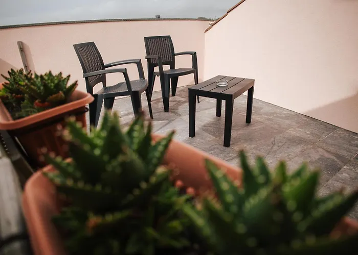 Penthouse Seaside Apartment B - Faraway