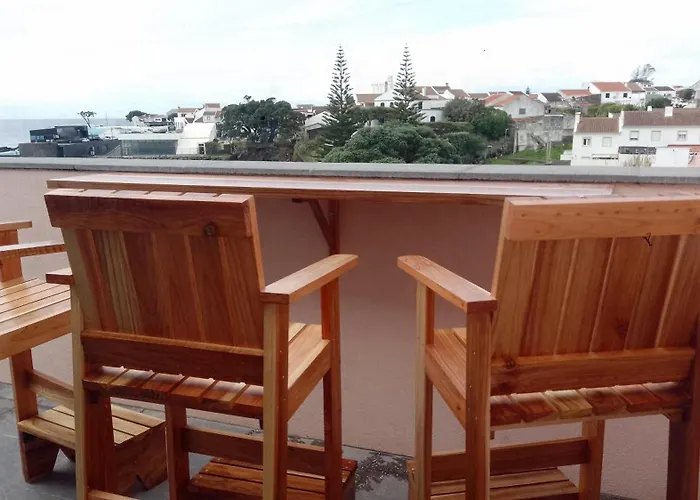 Penthouse Seaside Apartment B - Faraway